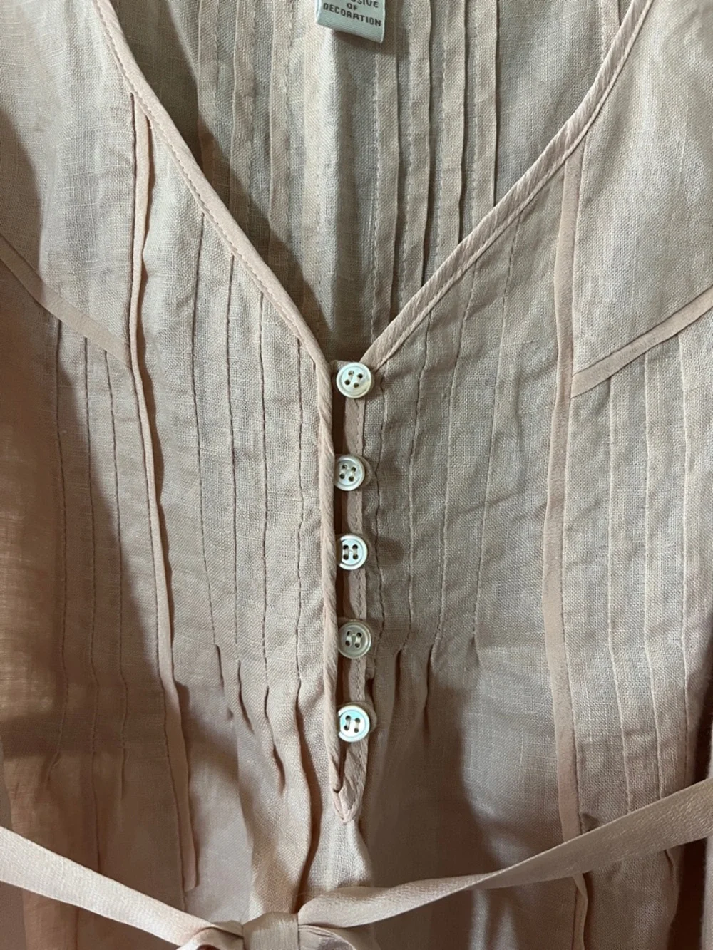 J. Crew Pale Blush Linen Pintuck V-Neck Tank - Picture 3 of 4
